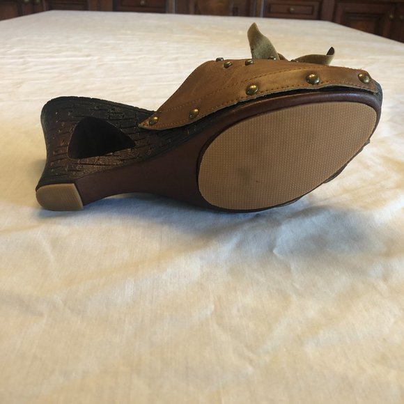 Pretty Brown Sandals Size 9 - Picture 5 of 13